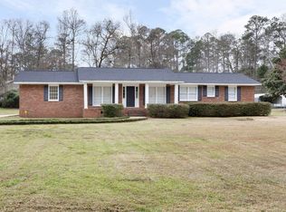 579 Dover Pl, Smiths Station, AL 36877