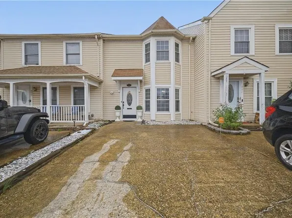 804 Degree Ct, Virginia Beach, VA 23462