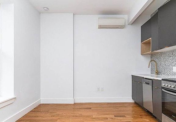 2nd image of 791 Sterling Pl #1G