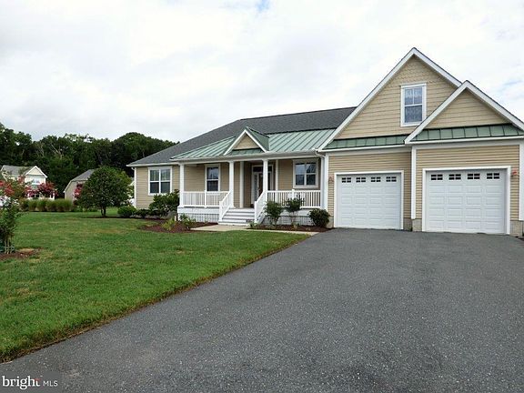 2nd image of 37305 Hidden Bay Dr