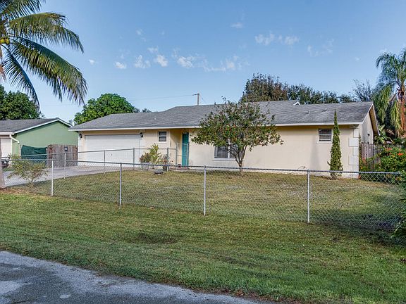2nd image of 3281 Artesian Dr