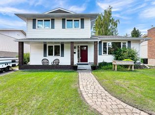 5603 W Dalwood Way NW, Calgary, AB T3A 1S6