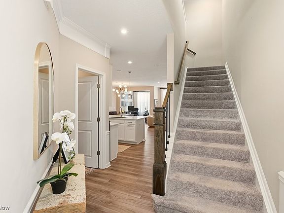 3rd image of 850 Dipper Ln #5
