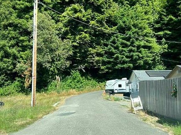 5th image of 1423 Carson Woods Rd
