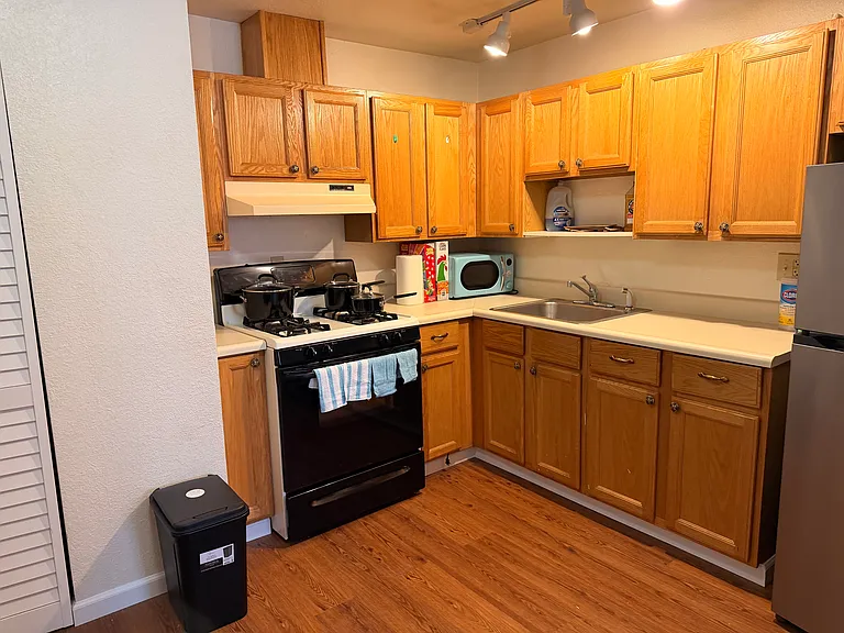 4302 Reka Dr — Photo 6
