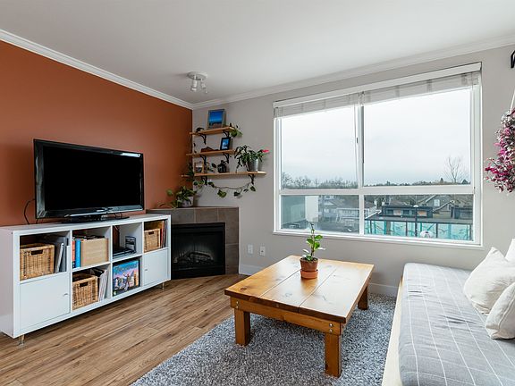 3rd image of 2265 Hastings St E Penthouse 8
