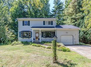 55 Greenbriar Drive, Essex, VT 05452
