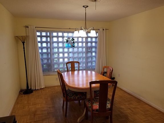 5th image of 410 Atlantis Dr