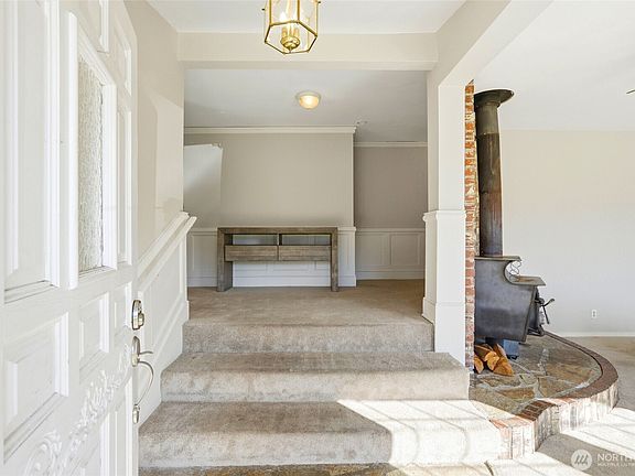 3rd image of 7919 194th Place SW