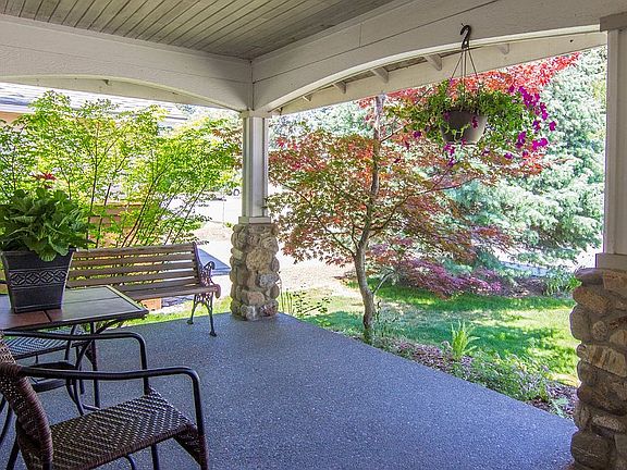 2nd image of 2852 N White Pines Dr