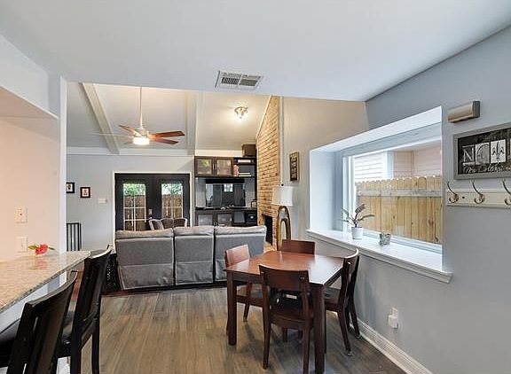 2nd image of 804 Old Metairie Pl