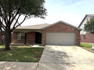 8824 Sagebrush Trl, Aubrey, TX 76227