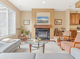 410 Valley Cmns, Hudson, WI 54016