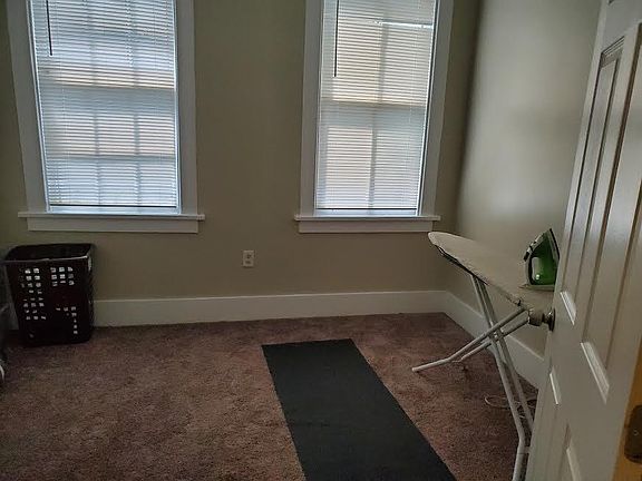 5th image of 529 E Park Ave #4