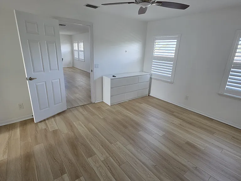 625 Centre Ct SW #201 — Photo 10