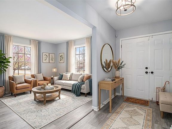 3rd image of 3862 Northstrand Dr