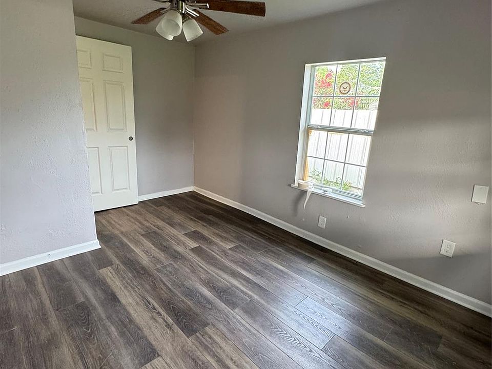 1st image of 4412 Denmark St