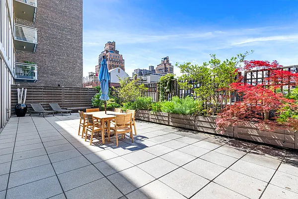 Sold by Compass | media 16