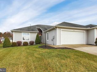 3850 Farmstead Dr, Fayetteville, PA 17222