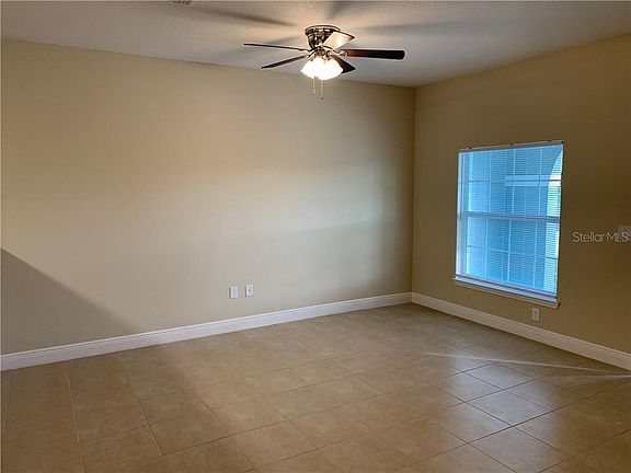 2nd image of 517 Blackbird Ln