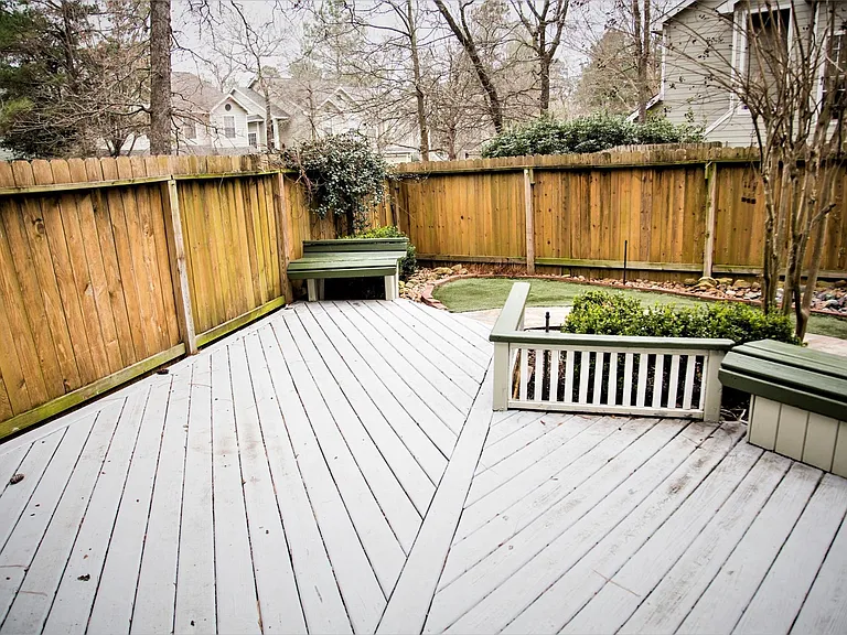 31 N Walden Elms Cir — Photo 27