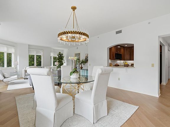 5th image of 10 Crystal Springs Rd Unit 1206