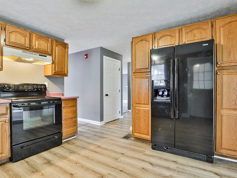 54 Vandora Dr — Photo 23