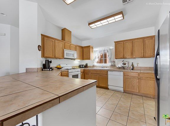 2nd image of 13765 Hidalgo St