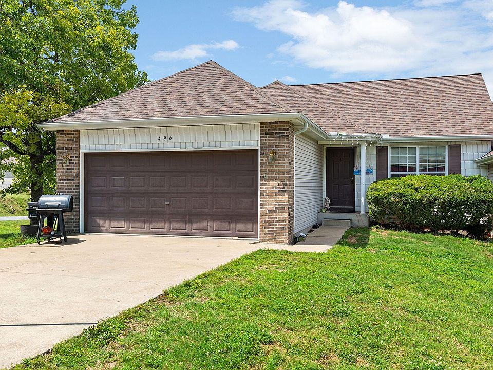 496 Woodland Dr