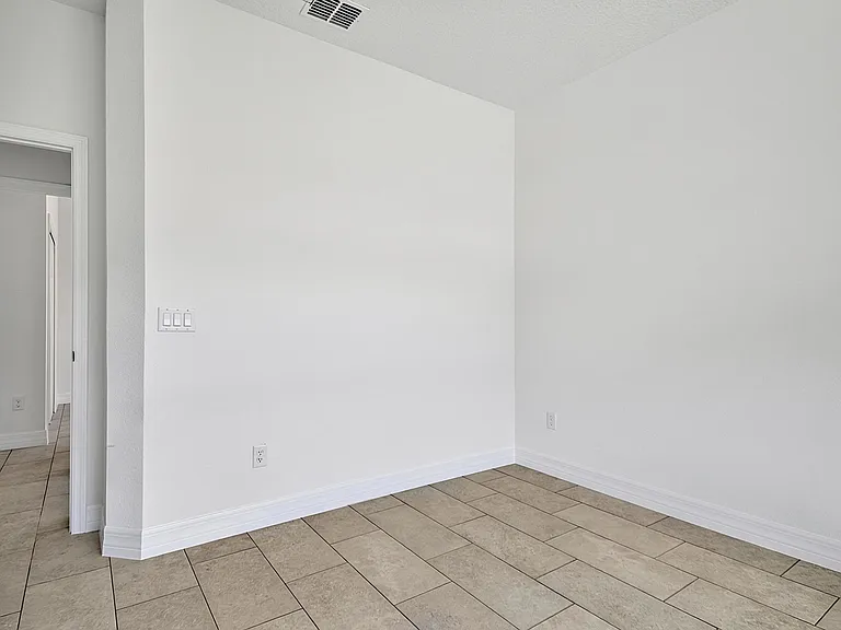 14 Ullynn Pl #A — Photo 16