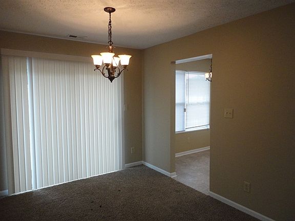 4th image of 6526 Sparrowood Dr
