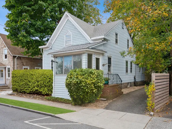 140 Division St, Sag Harbor, NY 11963