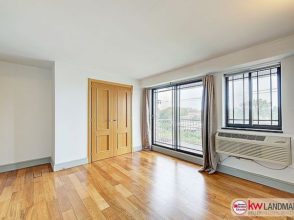 2nd image of 79-39 Calamus Ave #3D