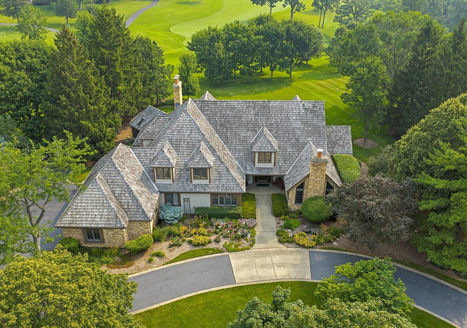 18 S Wynstone Dr