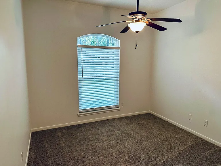 15726 Gettysburg Dr — Photo 12