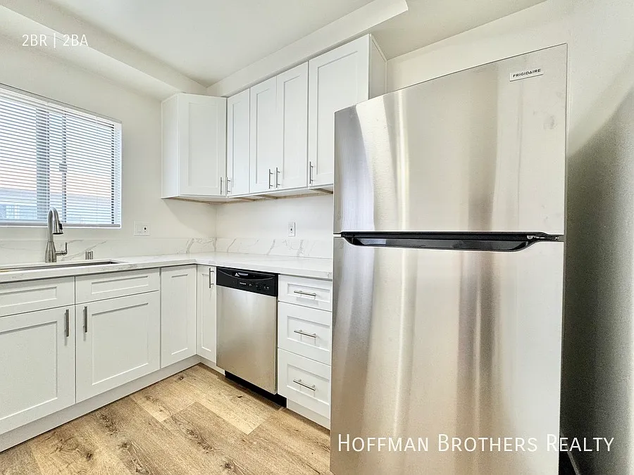2 bed, $2,095 — Photo 3
