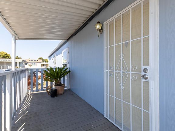3rd image of 8282 Murray Ave #6