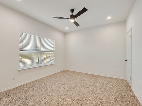 5th image of 707 Turner St #A
