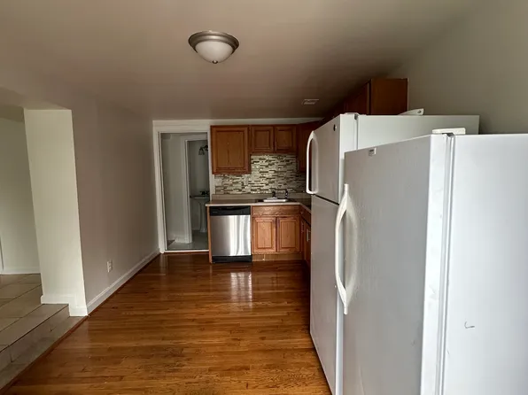 7503 Hogarth St, Springfield, VA 22151
