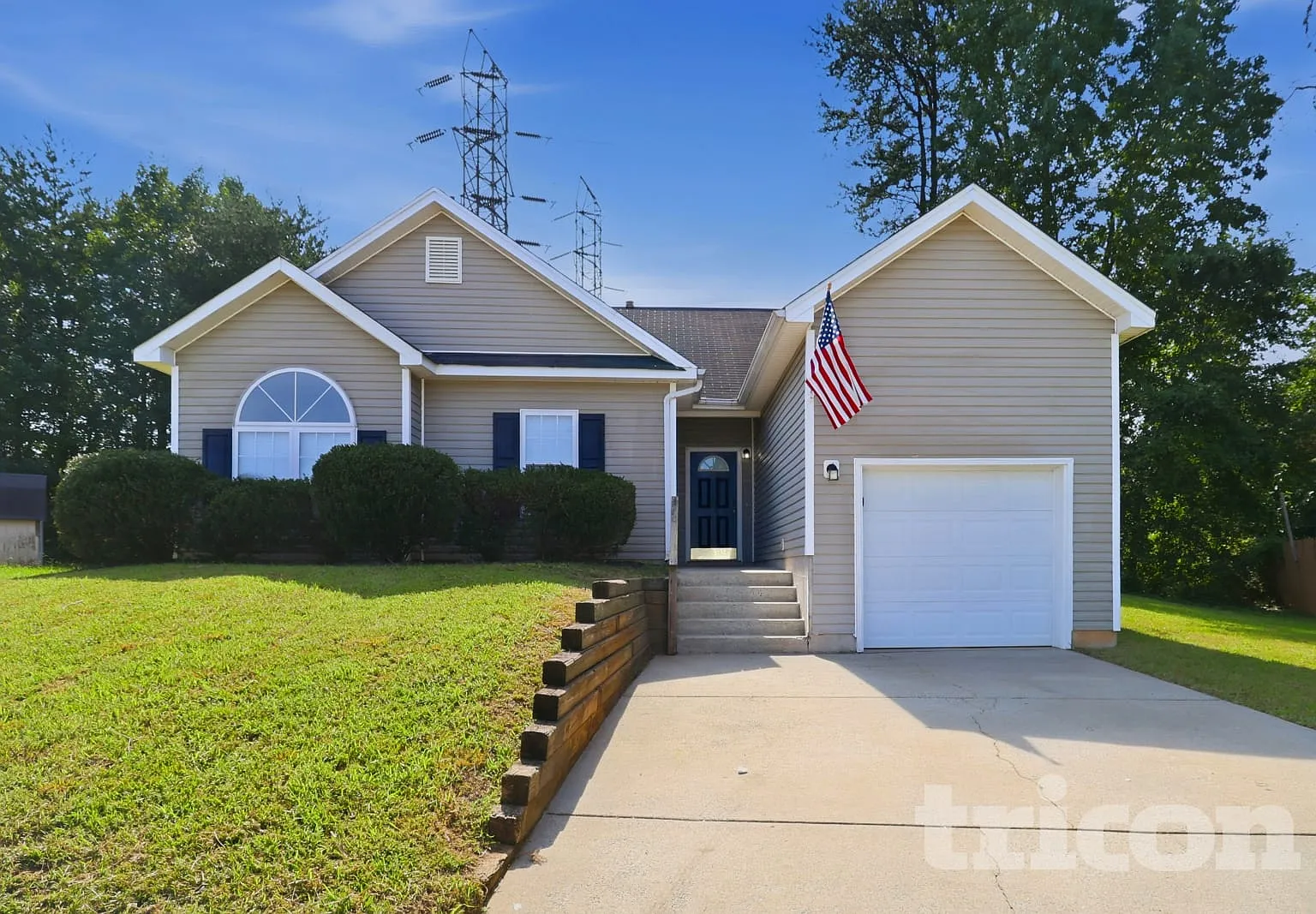 1904 Nigel Court Charlotte NC — Photo 1