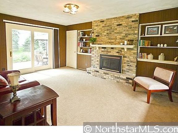 5th image of 2640 Riviera Dr S