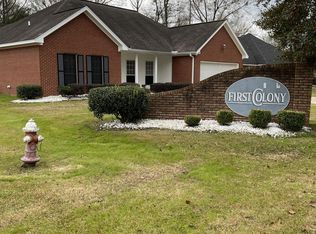 17 First Colony Dr, Columbus, MS 39702