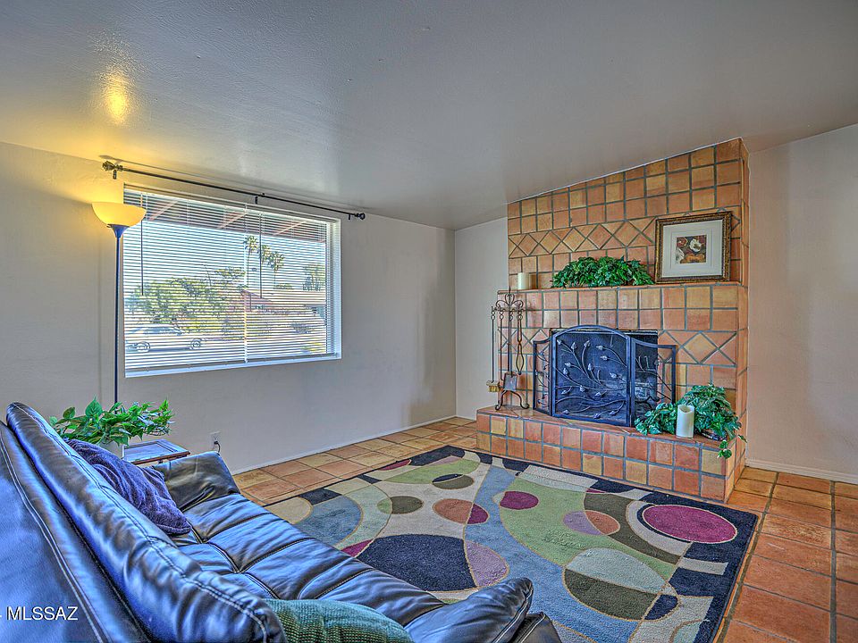 1st image of 1634 S Avenida Del Sol
