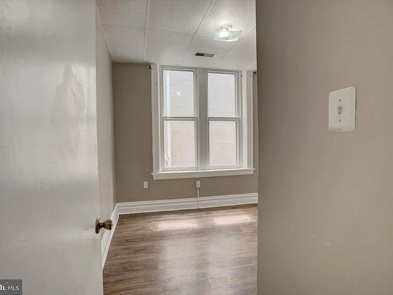 60 E Washington St #1E — Photo 11