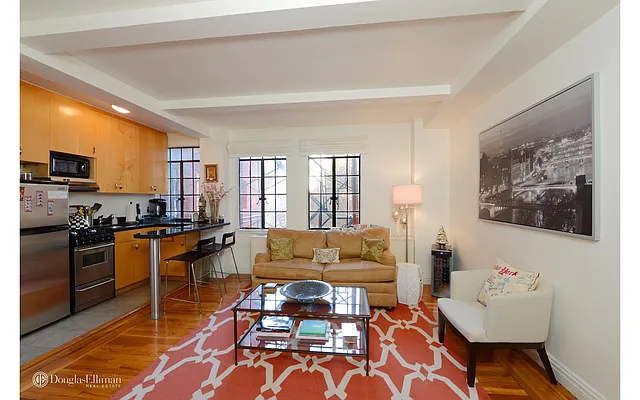 Rented by Douglas Elliman | media 15