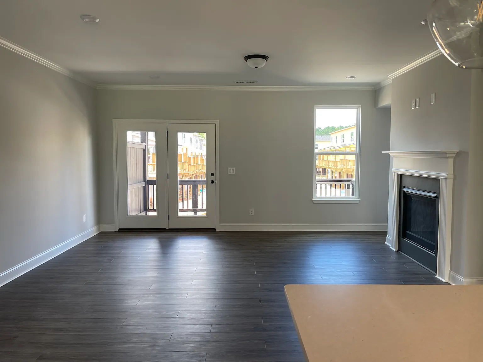 3 bed, 2000 sqft, $2,650 — Photo 4