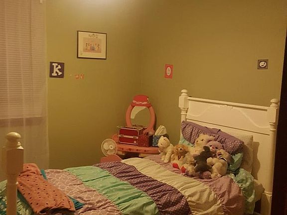 3rd BR upstairs