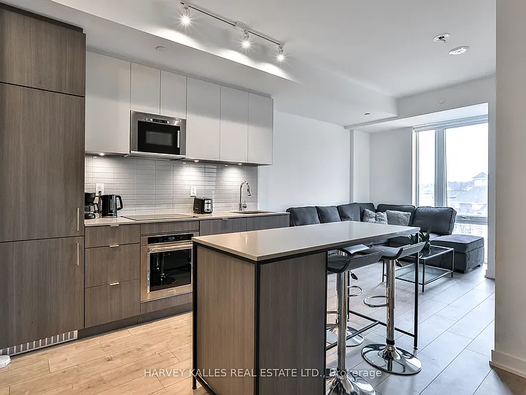 215 Lakeshore Rd W #206 — Photo 4