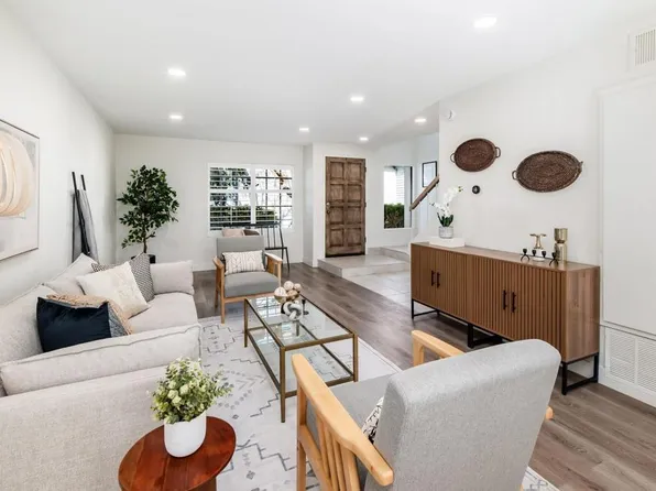 4084 Crystal Dawn Ln Unit 105, San Diego, CA 92122
