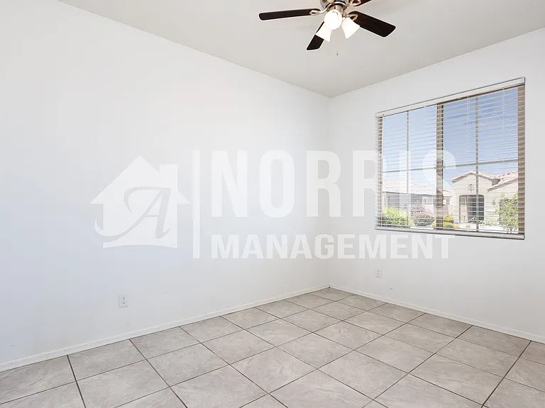 1153 E Gabrilla Dr — Photo 15